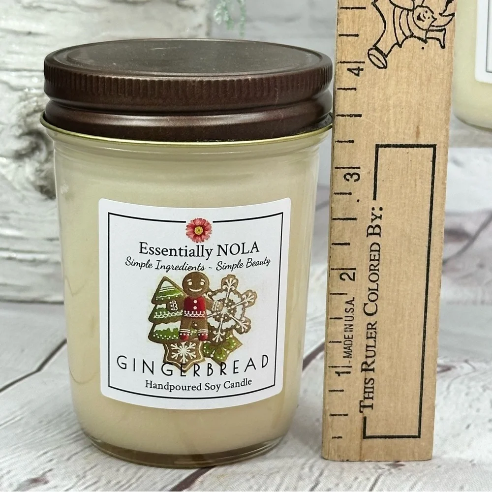 NWT essentially NOLA Gingerbread & Peppermint Bark single wick soy Candle set